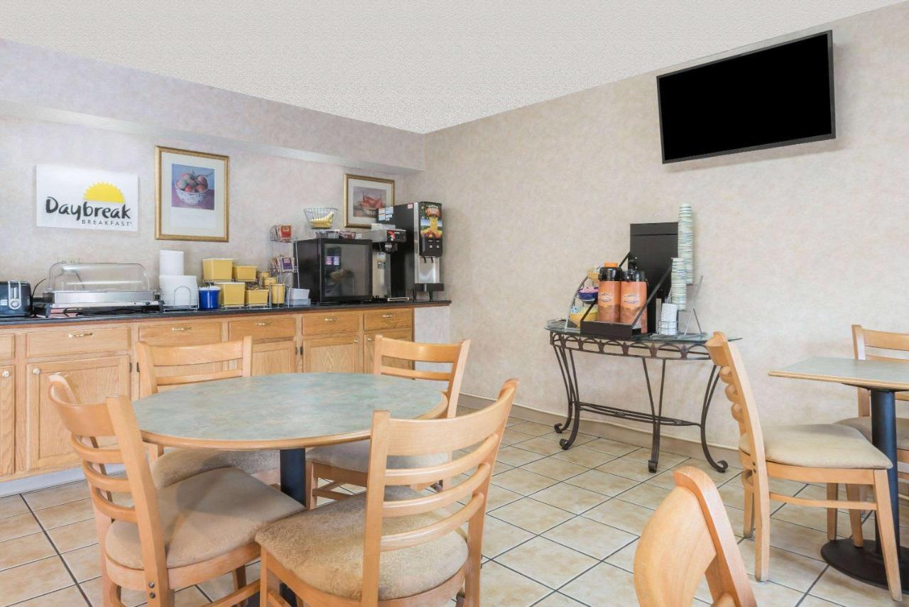 Days Inn By Wyndham Lenox Ma Luaran gambar