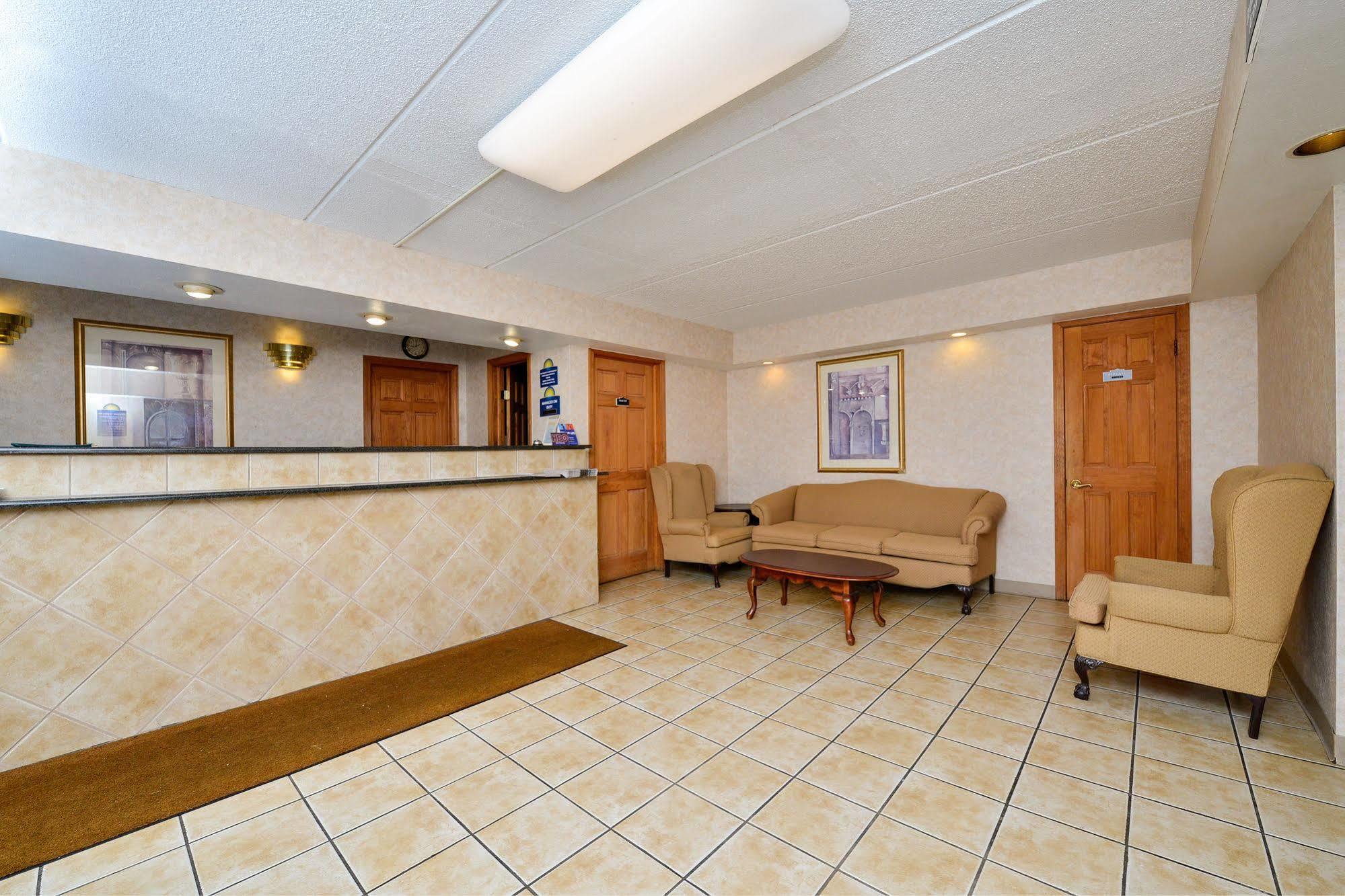 Days Inn By Wyndham Lenox Ma Luaran gambar